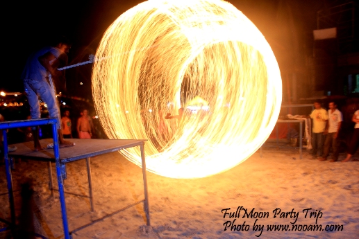 พาชมบรรยากาศงาน Full Moon Party เสน่ห์ที่ไม่อาจลืม บนหาดริ้น เกาะพะงัน จังหวัดสุราษฎร์ธานี